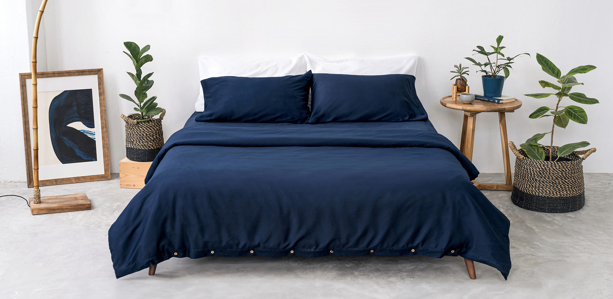 classic-sateen-navy-blue-fitted-sheet-and-pillow-case-pair-by-sojao