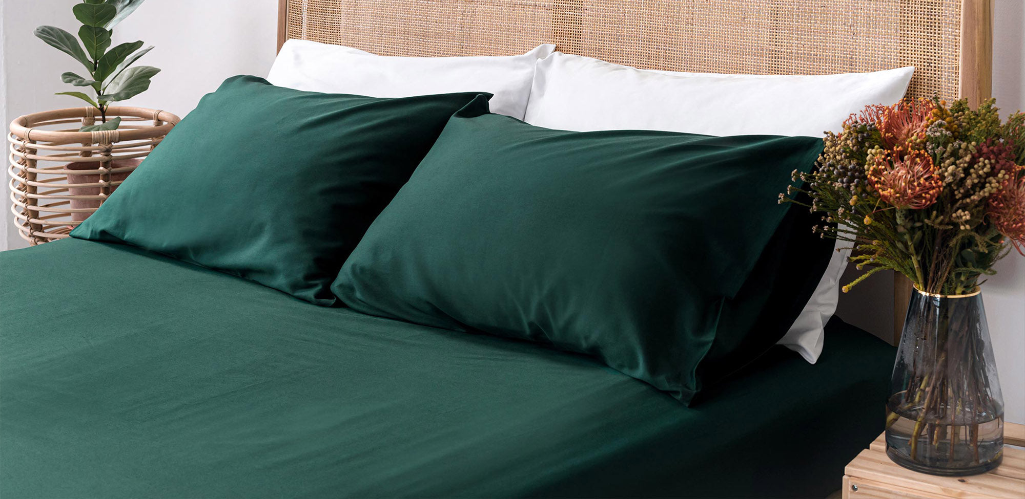 classic-sateen-forest-green-fitted-sheet-and-pillow-case-pair-by-sojao