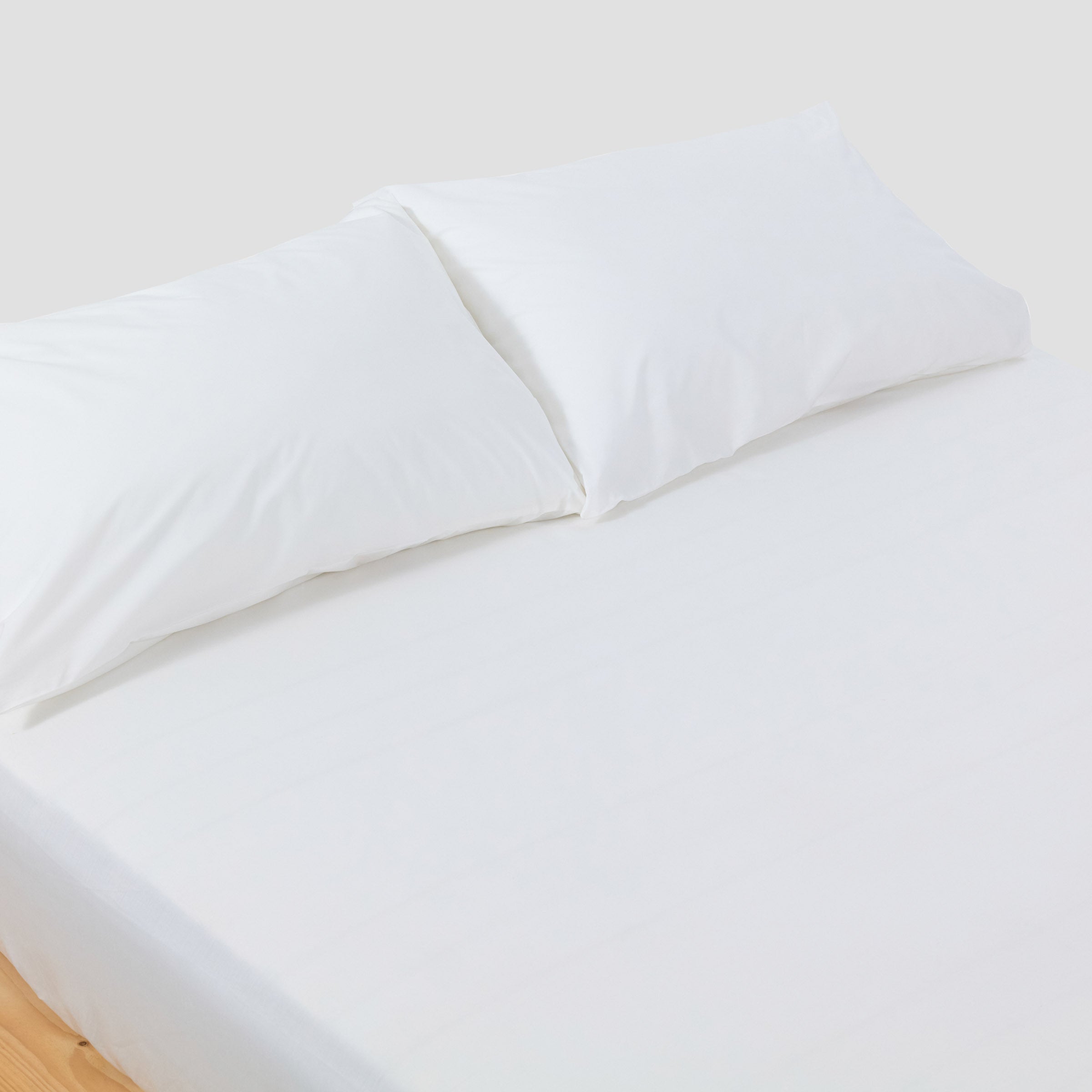 classic-white-sheet-set-by-sojao