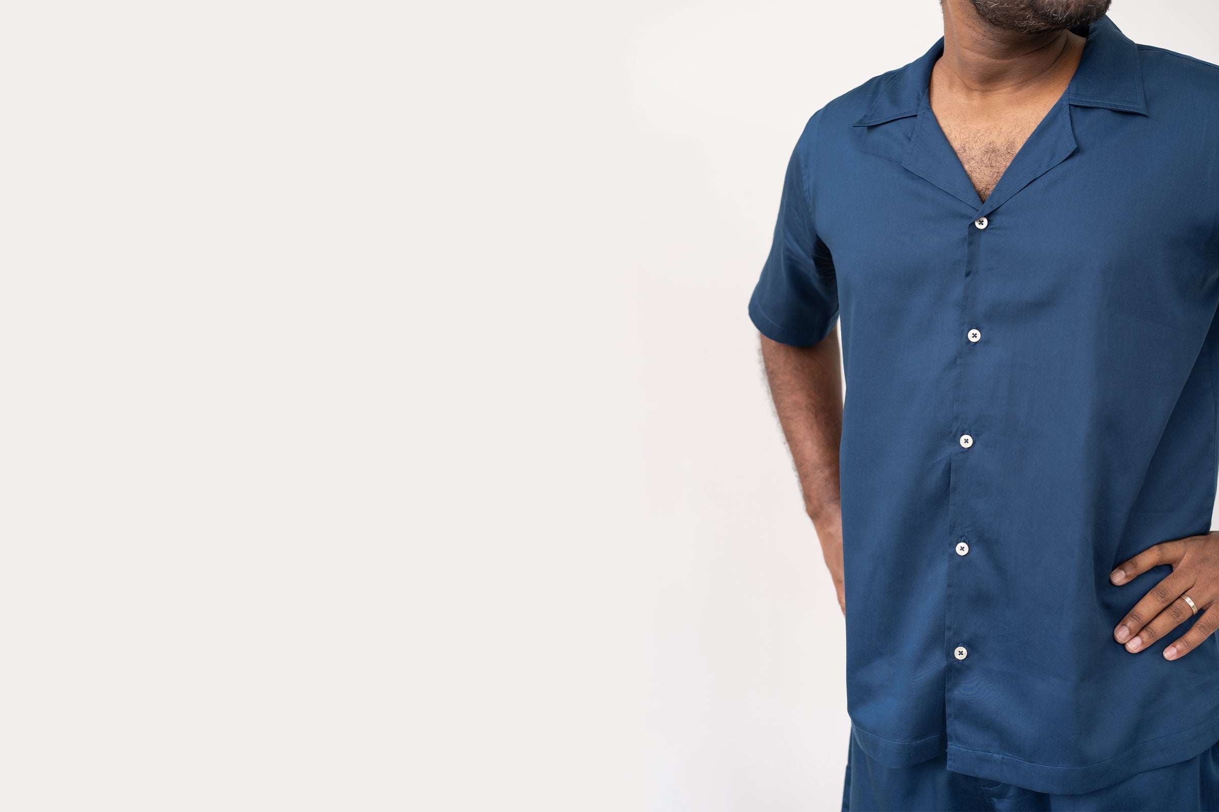 organic-cotton-mens-loungewear-shirt-details-in-navy-colour-by-sojao